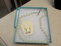 Beautiful Pearls & Earrings - Reduced - Gift Boxed in Luke AFB, Arizona